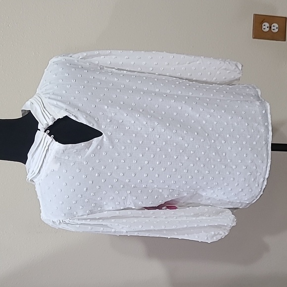 NWT Riley & Rae White Blouse - Picture 7 of 12